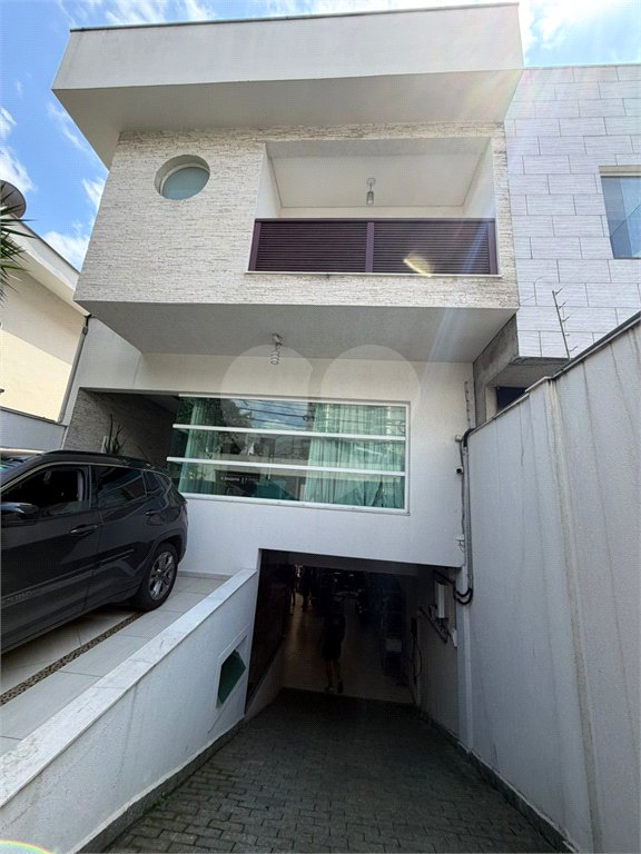 Casa à venda com 3 suítes em Vila Augusta, Guarulhos, SP