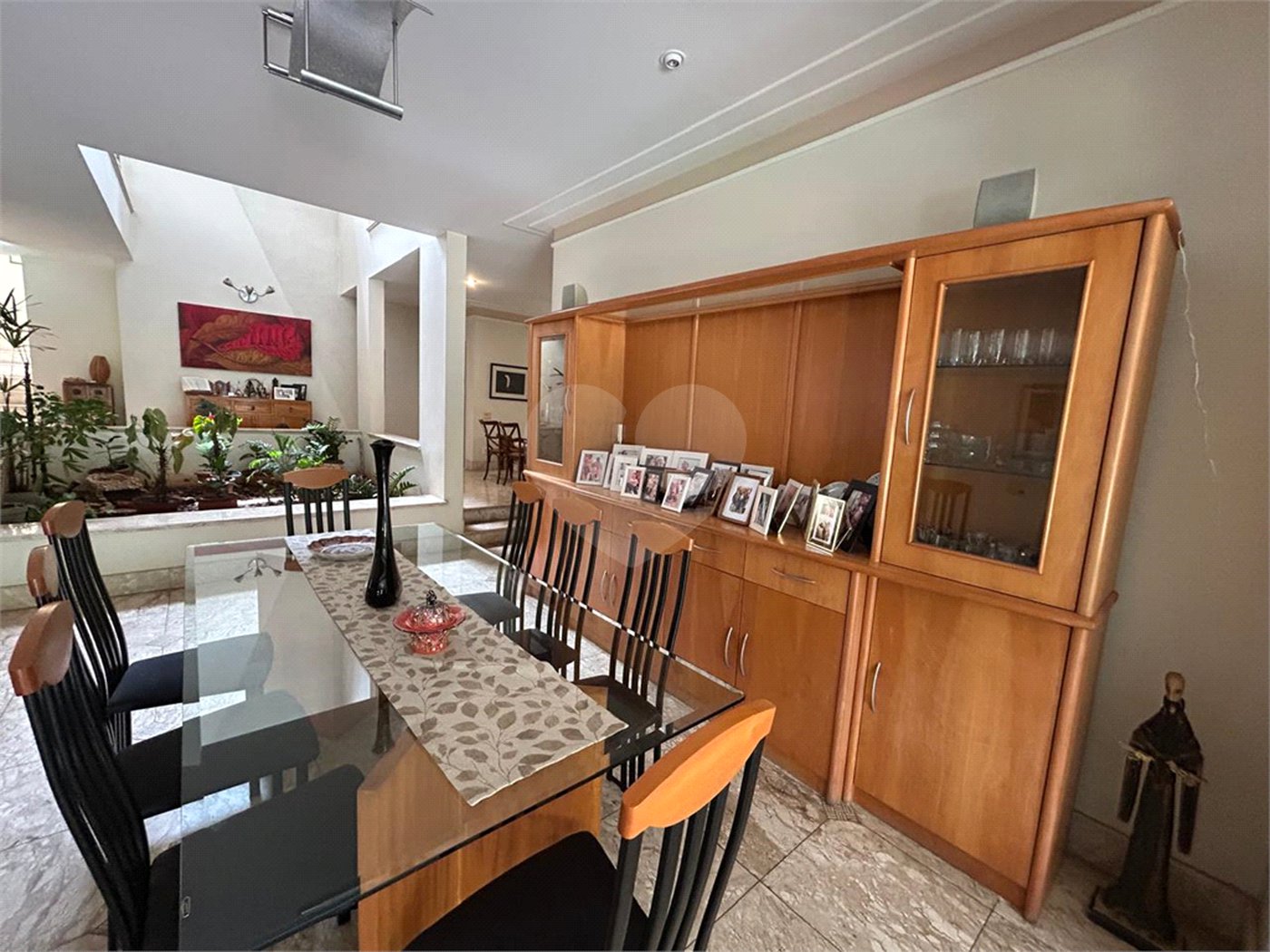 Casa à venda com 5 suítes no condomínio Residencial Bougainville, Campinas - SP