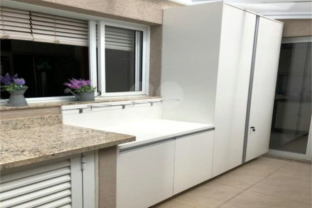 Casa à venda com 4 quartos, sendo 3 suítes, no condomínio Residencial Terra Nobre, Indaiatuba - SP