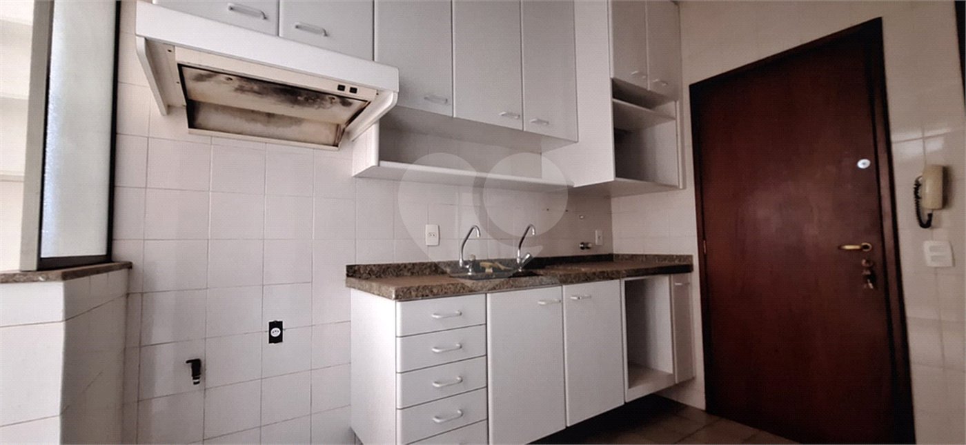 Apartamento à venda com 3 quartos, sendo 1 suíte,  no Centro, Ribeirão Preto, SP