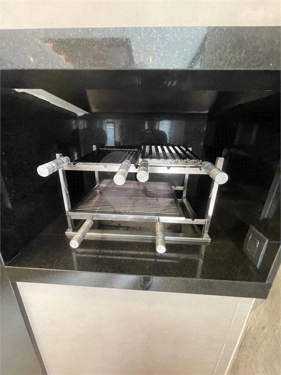 Casa à venda com 3 suítes no condomínio Hills, Arujá - SP