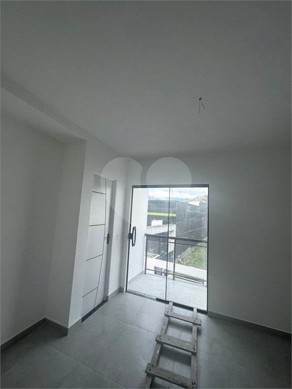 Casa à venda com 2 suítes no condomínio Residencial Camila, Rio de Janeiro - RJ