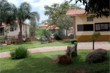 Terreno à venda no Centro, Piracaia, SP
