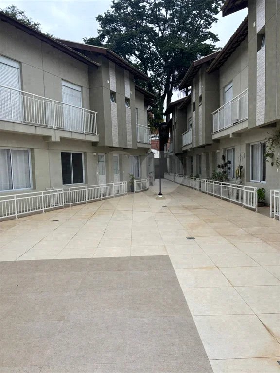 Casa à venda com 2 suítes no condomínio Cântaros da Serra, São Paulo - SP