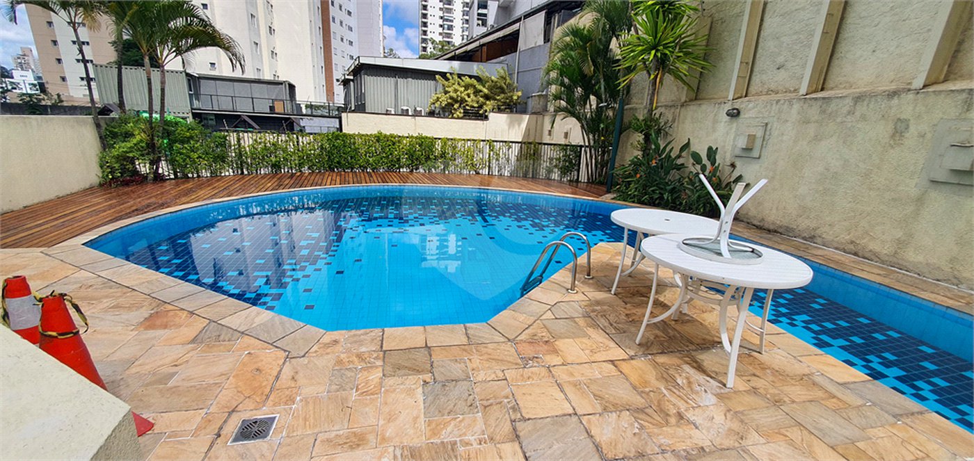 Apartamento à venda com 3 suítes em Morumbi, São Paulo, SP