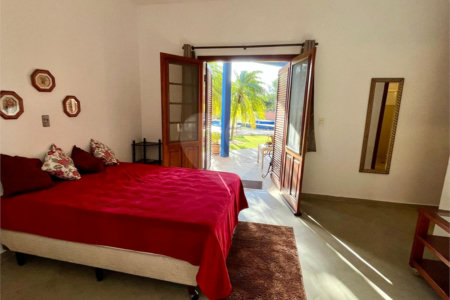 Casa à venda com 4 suítes no condomínio Residencial Vale das Laranjeiras, Indaiatuba - SP