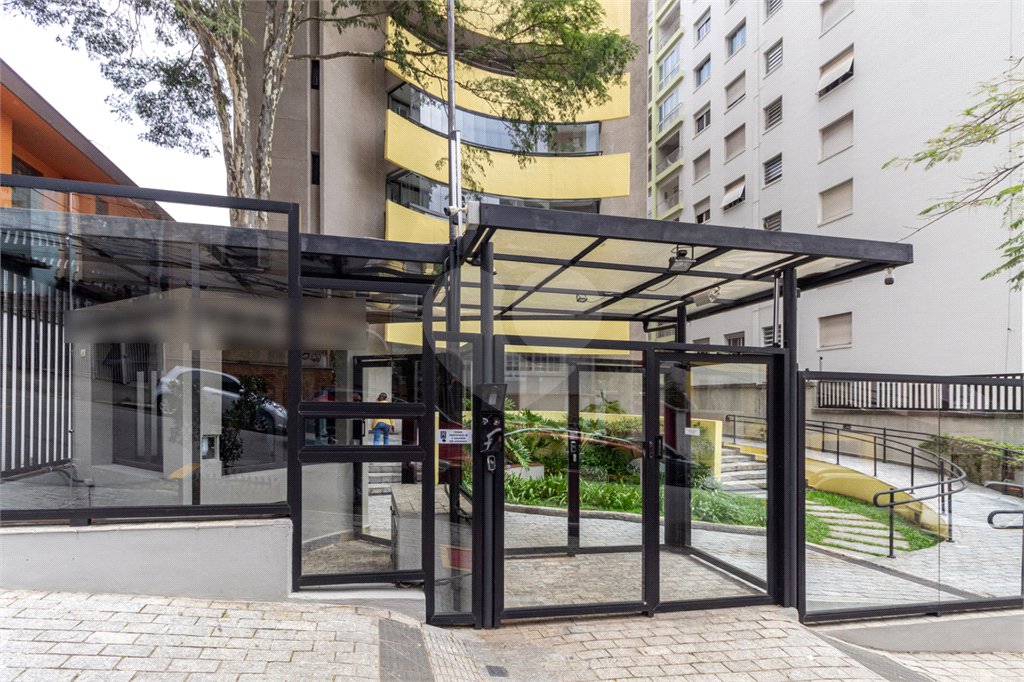 Apartamento à venda com 3 quartos, sendo 1 suíte, em Perdizes, São Paulo, SP