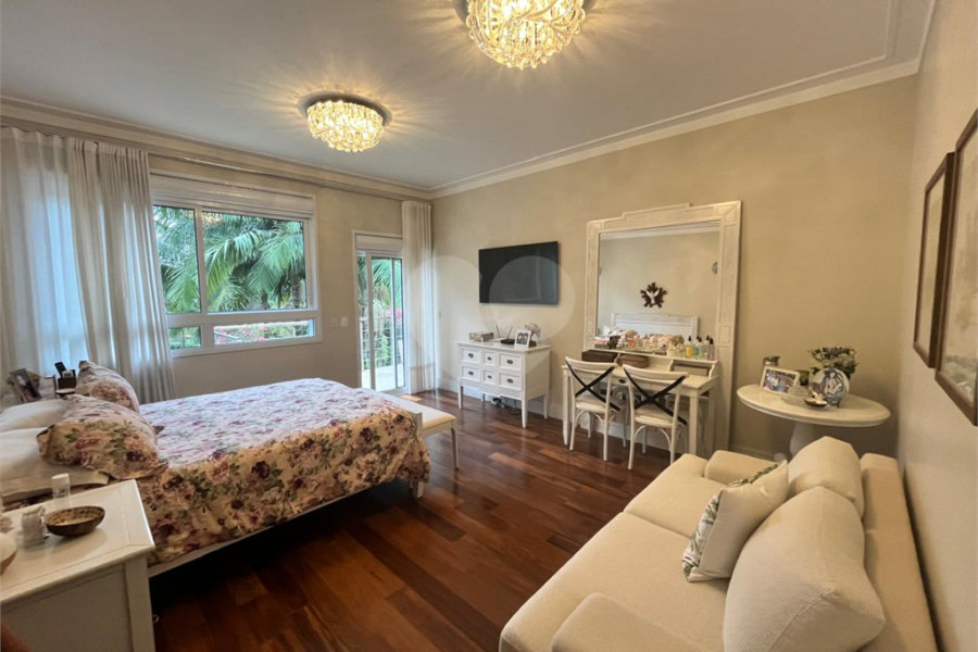 Casa à venda com 5 suítes no condomínio Cantareira, Mairiporã - SP