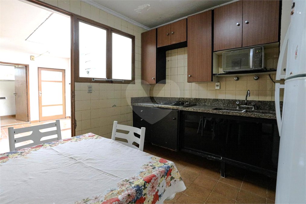 Casa à venda ou para alugar com 3 quartos, sendo 2 suítes,  no Centro, Mogi das Cruzes, SP