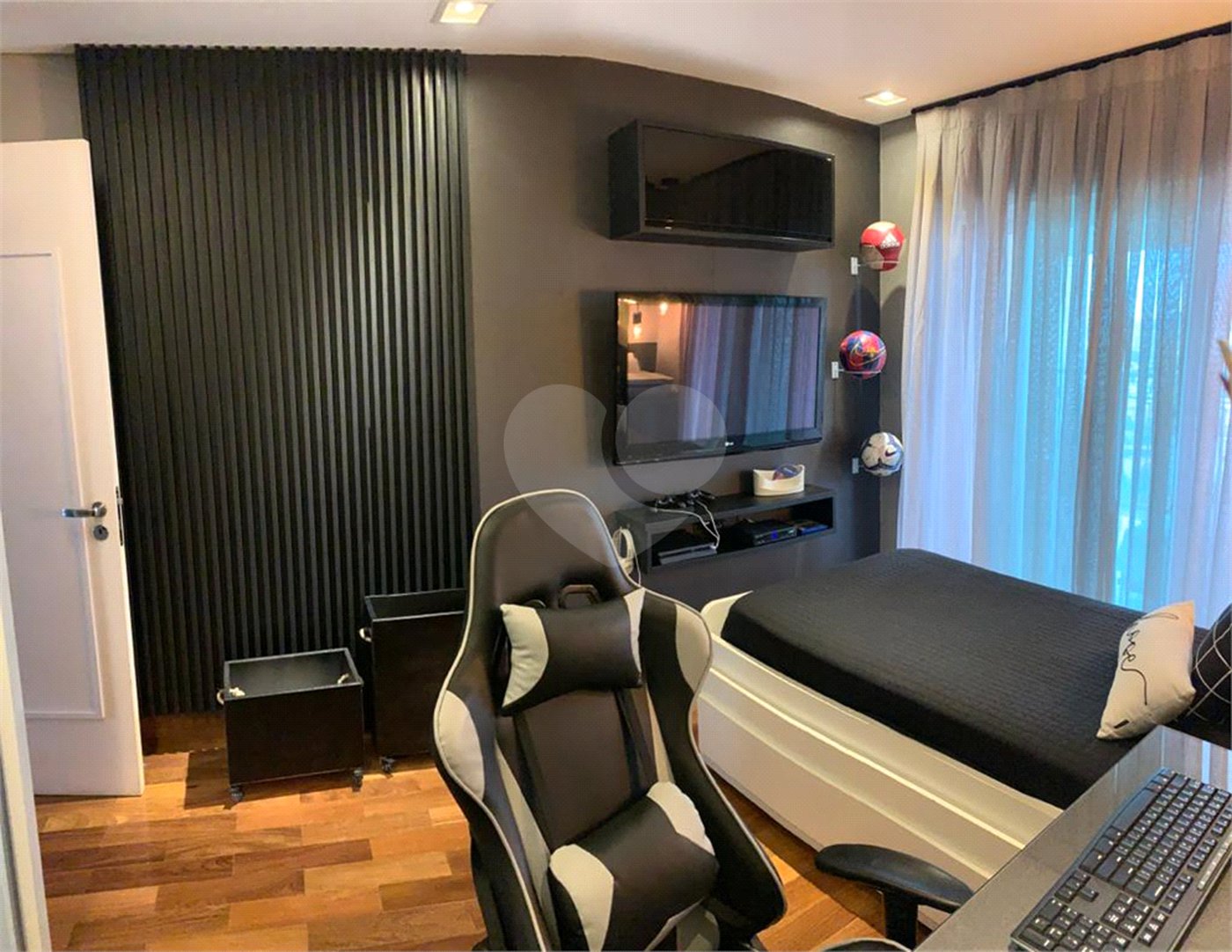 Apartamento à venda com 4 quartos, sendo 3 suítes,  em Santana, São Paulo, SP