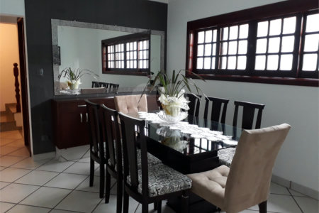 Sobrado à venda com 3 quartos, sendo 1 suíte, em Vila Suzana, São Paulo, SP