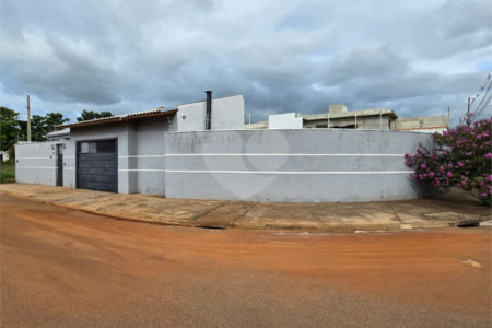 Casa à venda com 3 quartos, sendo 1 suíte,  em Portal dos Pinheiros II, Itapetininga, SP