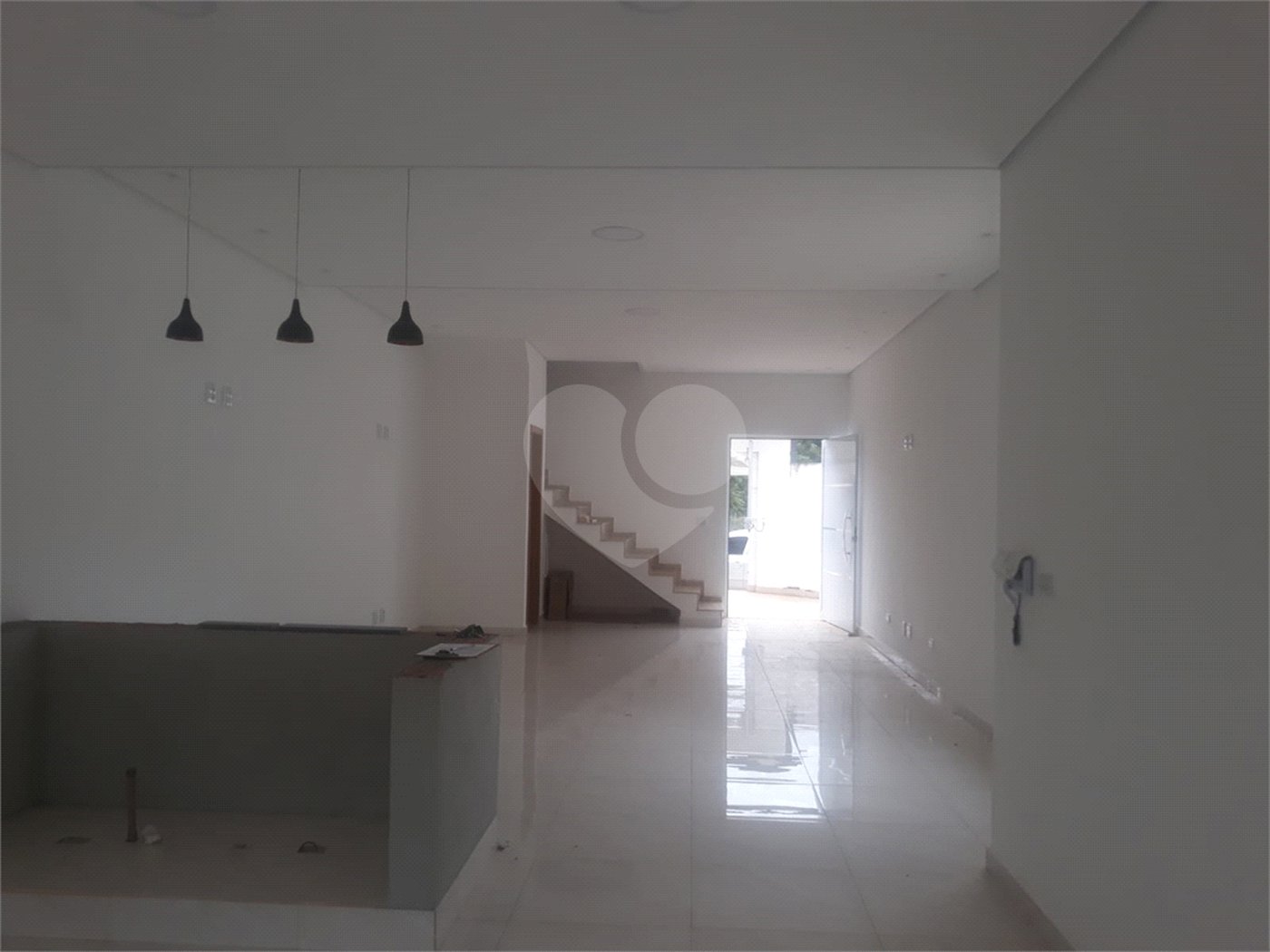 Sobrado à venda com 3 quartos, sendo 1 suíte, em Jardim Vitória, Mairinque, SP