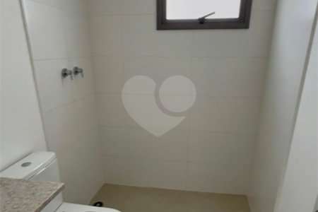 Apartamento à venda com 2 quartos, sendo 1 suíte, em Alto da Boa Vista, São Paulo, SP