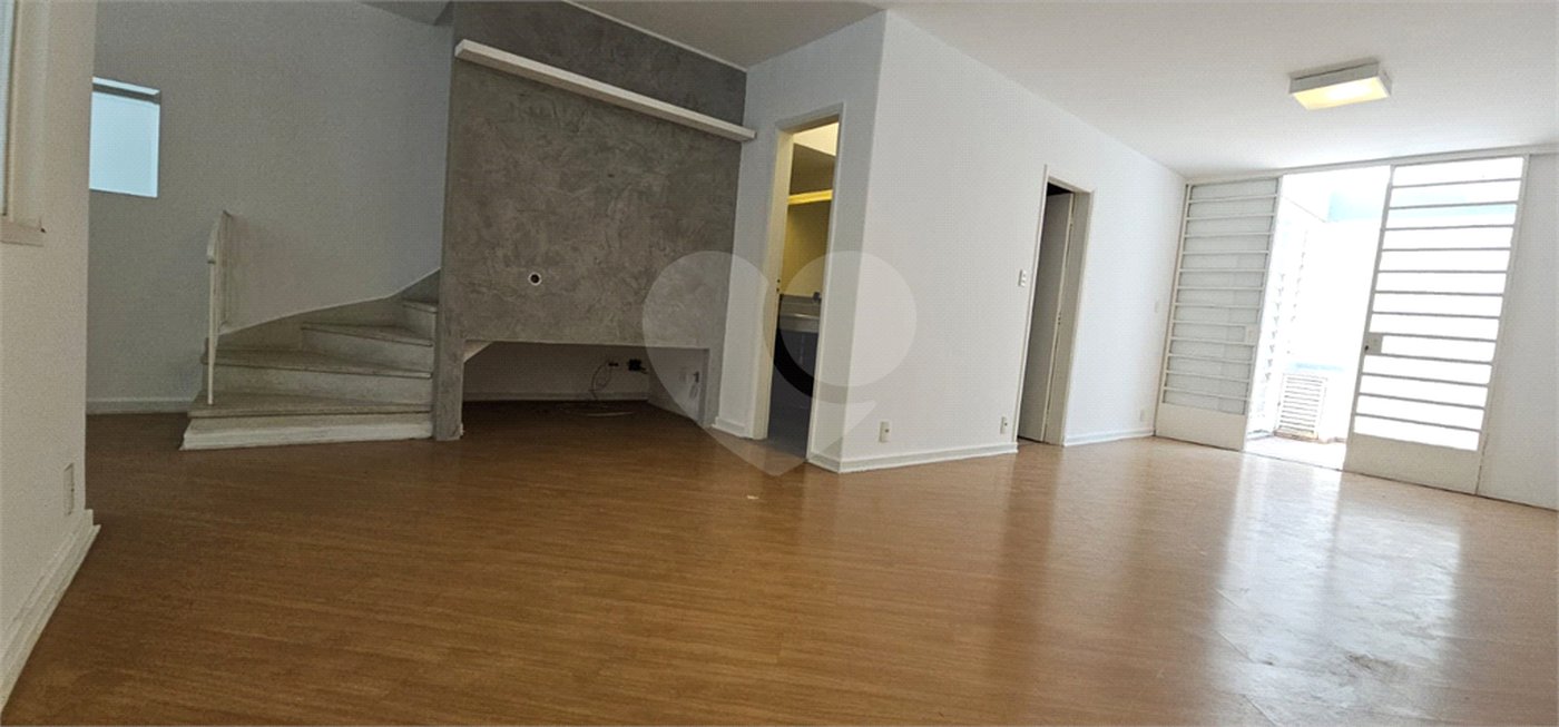 Casa de Vila à venda com 3 quartos, sendo 1 suíte, em Itaim Bibi, São Paulo, SP