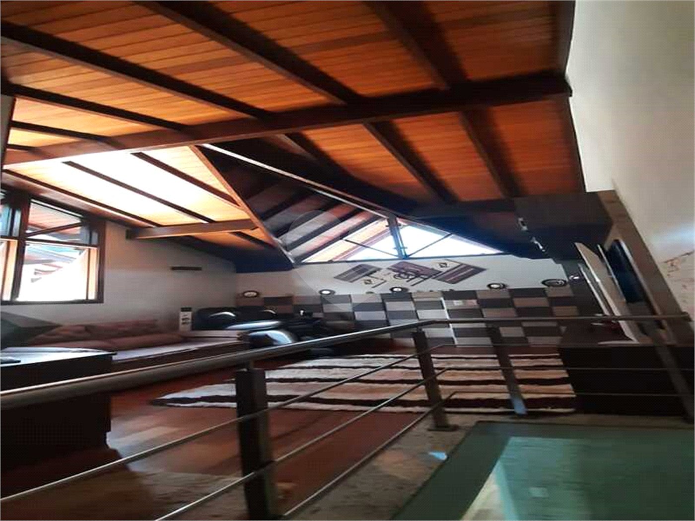 Casa à venda com 4 quartos, sendo 2 suítes, no condomínio Florada da Serra, São Paulo - SP
