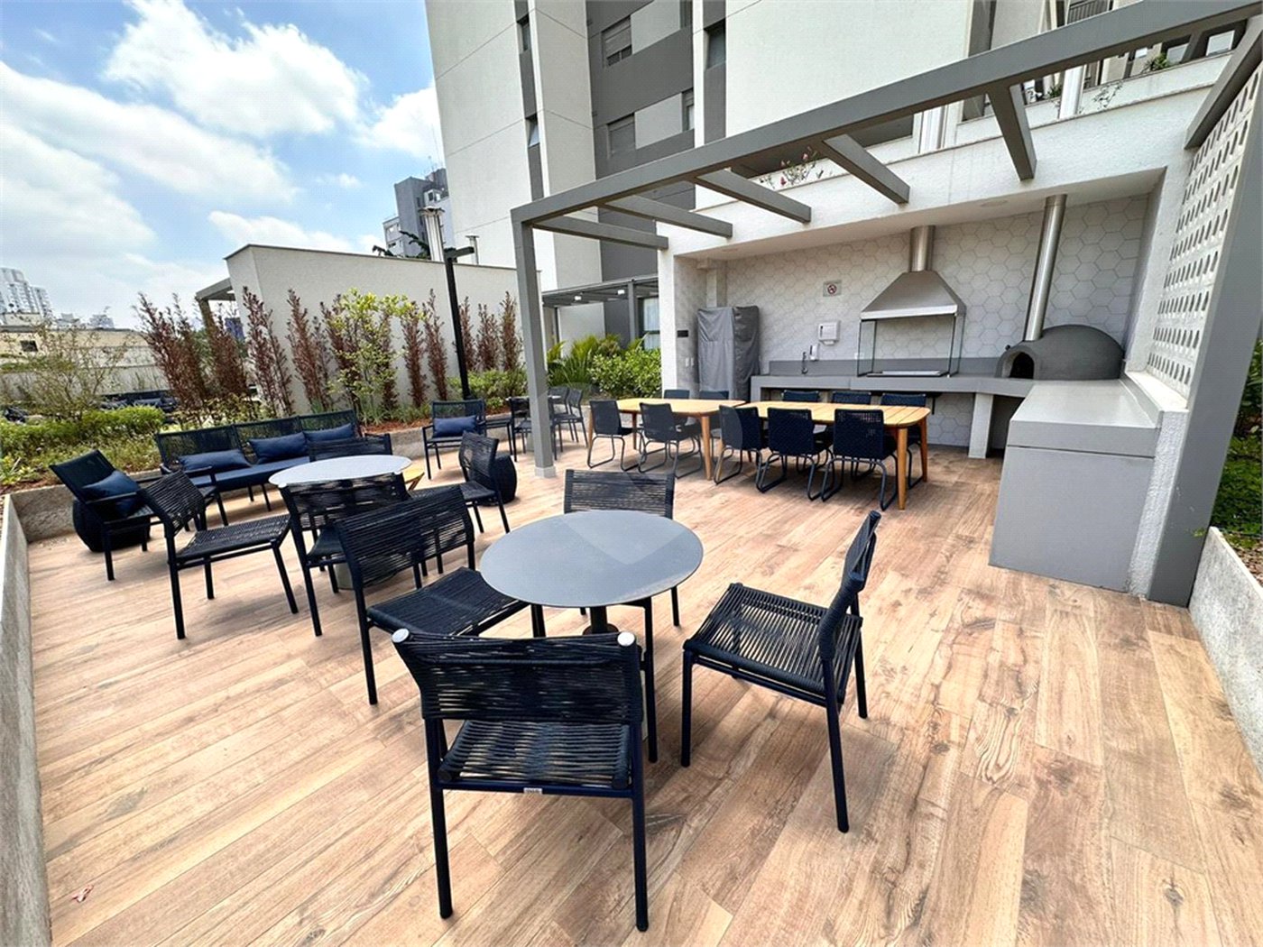 Apartamento à venda com 4 quartos, sendo 3 suítes,  em Parque São Jorge, São Paulo, SP