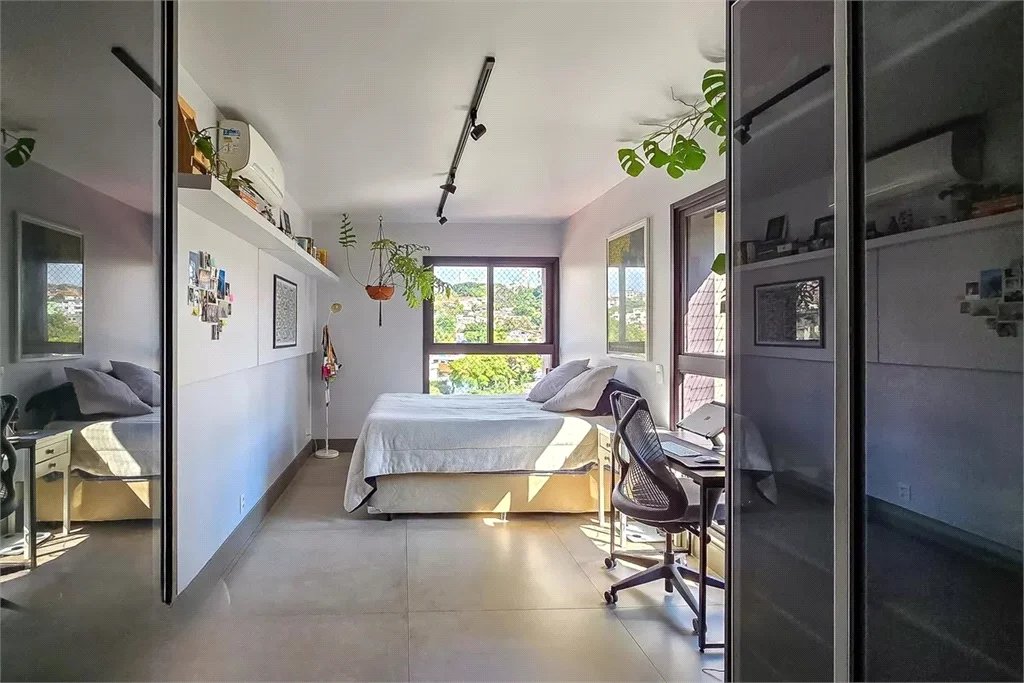 Apartamento à venda com 2 suítes em Vila Ipojuca, São Paulo, SP