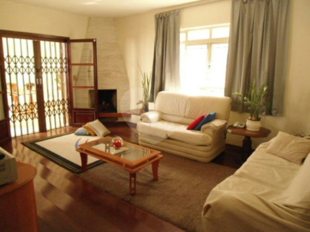 Casa à venda com 3 quartos, sendo 1 suíte,  em Jardim Virginia Bianca, São Paulo, SP