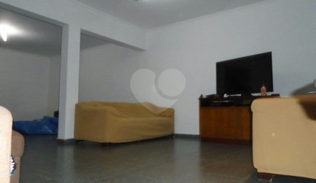 Sobrado à venda com 4 quartos, sendo 2 suítes,  em Santana, São Paulo, SP