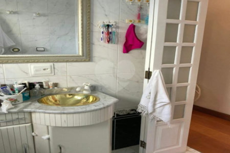 Casa à venda com 3 quartos, sendo 1 suíte, em Vila Mascote, São Paulo, SP