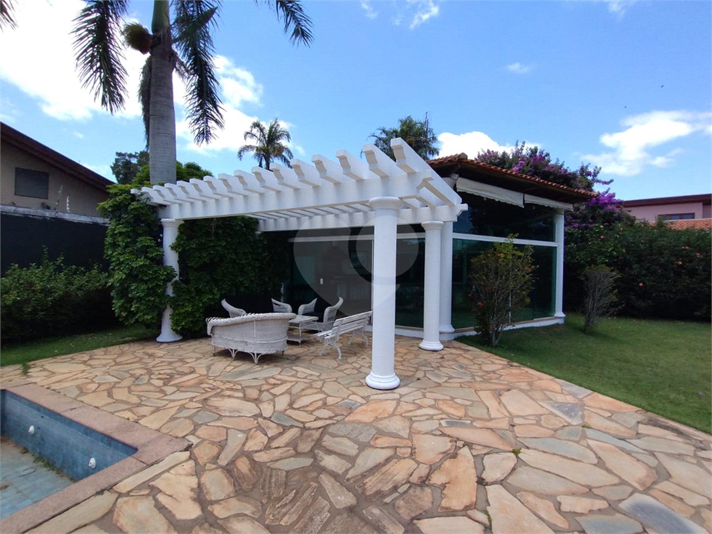 Casa à venda com 5 suítes em Jardim Colombo, Itapetininga, SP