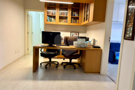 Apartamento à venda com 4 suítes em Jardim Marajoara, São Paulo, SP