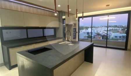 Casa à venda com 3 suítes no condomínio Glarus, Campinas - SP