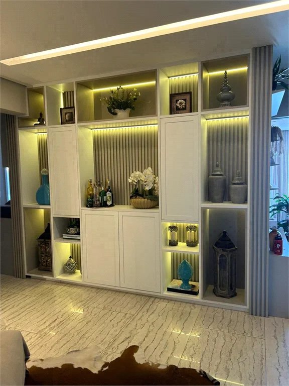 Apartamento à venda com 3 quartos, sendo 1 suíte, em Vila Anastácio, São Paulo, SP