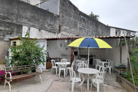 Casa à venda com 4 quartos, sendo 1 suíte, em City Bussocaba, Osasco, SP