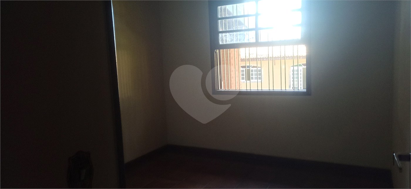 Chácara à venda com 5 quartos, sendo 3 suítes, em Parque Residencial Atibaia, Atibaia, SP