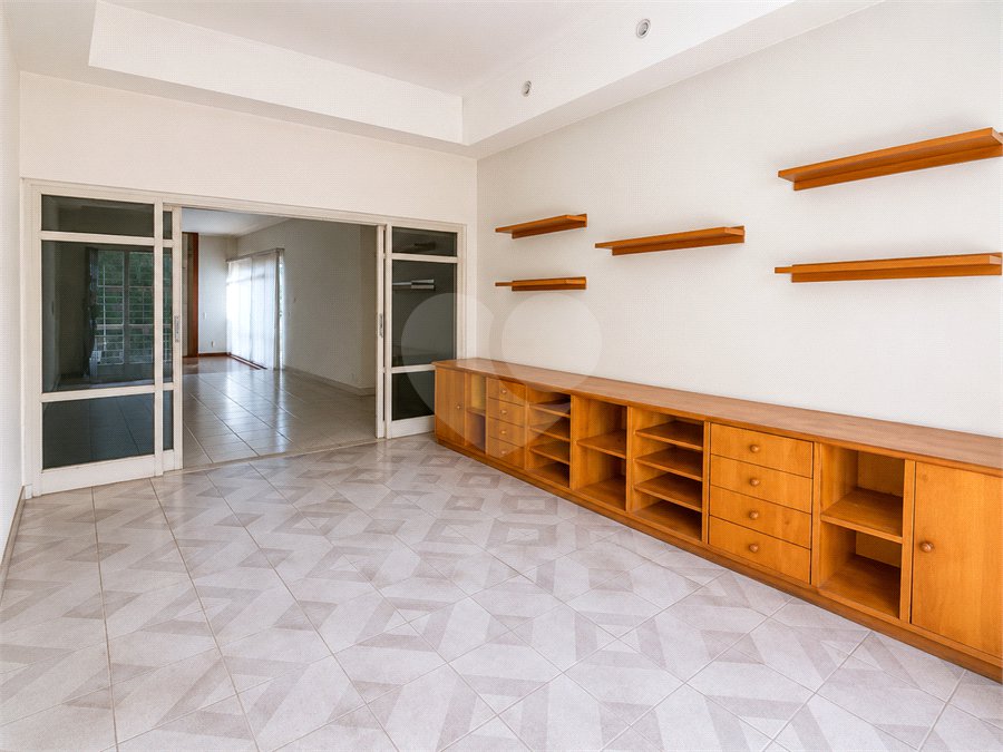 Casa Térrea para alugar com 4 quartos, sendo 1 suíte,  em Jardim América, Sorocaba, SP