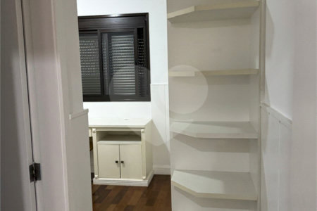 Apartamento à venda com 3 suítes em Vila Suzana, São Paulo, SP