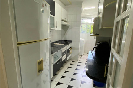 Apartamento à venda com 3 quartos em Vila dos Remédios, São Paulo, SP