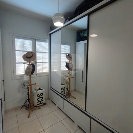 Casa à venda com 3 quartos, sendo 2 suítes, em Jardim Mangalot, São Paulo, SP