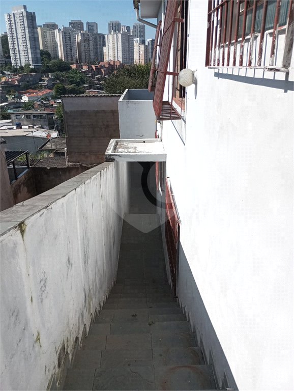 Casa à venda com 3 quartos, sendo 2 suítes, em Jardim Maria Duarte, São Paulo, SP