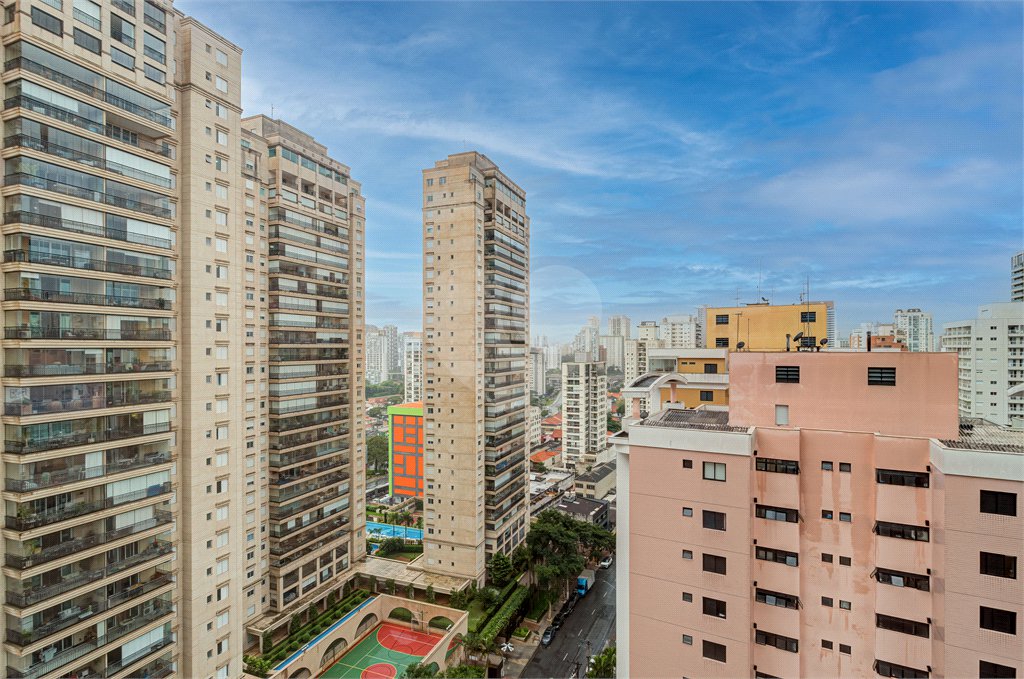 Apartamento à venda com 4 quartos, sendo 3 suítes, em Brooklin, São Paulo, SP