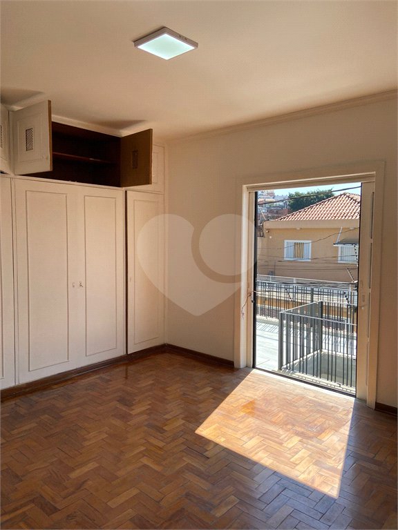 Sobrado à venda com 3 quartos, sendo 1 suíte,  em Jardim Itacolomi, São Paulo, SP