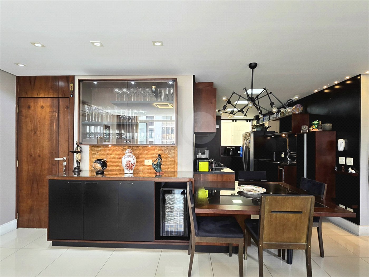 Apartamento à venda com 2 quartos, sendo 1 suíte, em Paraíso, São Paulo, SP