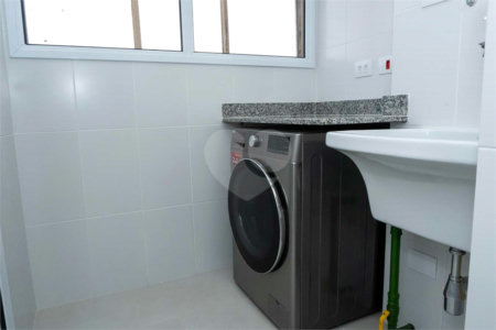 Apartamento à venda com 2 quartos, sendo 1 suíte, em Vila Paulista, São Paulo, SP