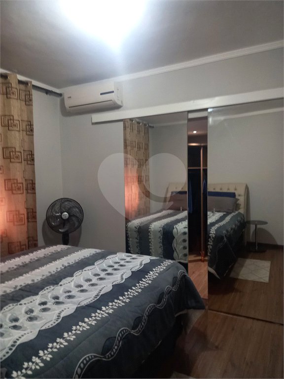 Sobrado à venda com 3 quartos, sendo 1 suíte,  em Tremembé, São Paulo, SP