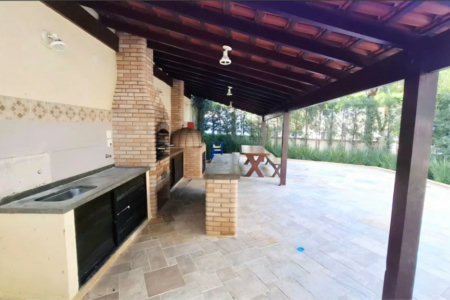Casa à venda com 3 quartos, sendo 1 suíte, no condomínio Villas de São Francisco I, São Paulo - SP