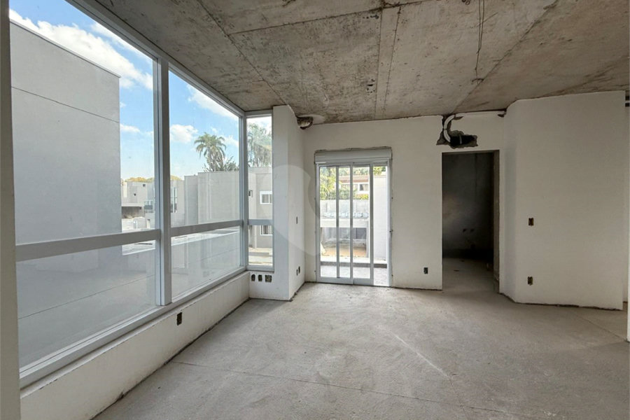 Casa à venda com 3 suítes no condomínio Residencial Floresta, São Paulo - SP