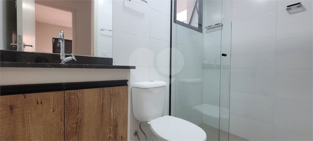 Apartamento para alugar com 2 quartos, sendo 1 suíte, em Jardim Carambeí, São Roque, SP