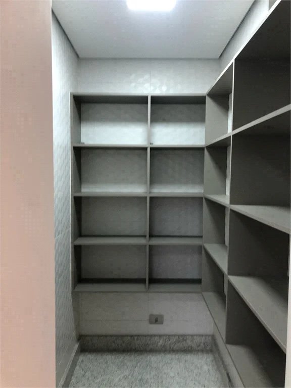 Apartamento à venda com 4 suítes em Vila Suzana, São Paulo, SP