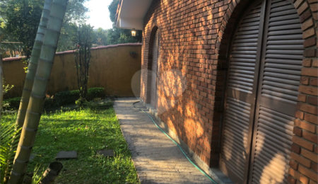 Casa Térrea à venda ou para alugar com 4 quartos, sendo 1 suíte,  em Tremembé, São Paulo, SP