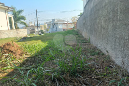 Terreno à venda em Via Castelli, Louveira, SP