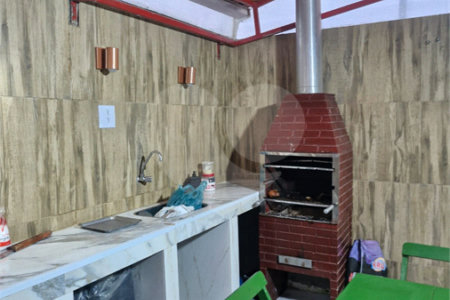 Casa à venda com 2 suítes no condomínio Cristal de Maitinga 1, Bertioga - SP