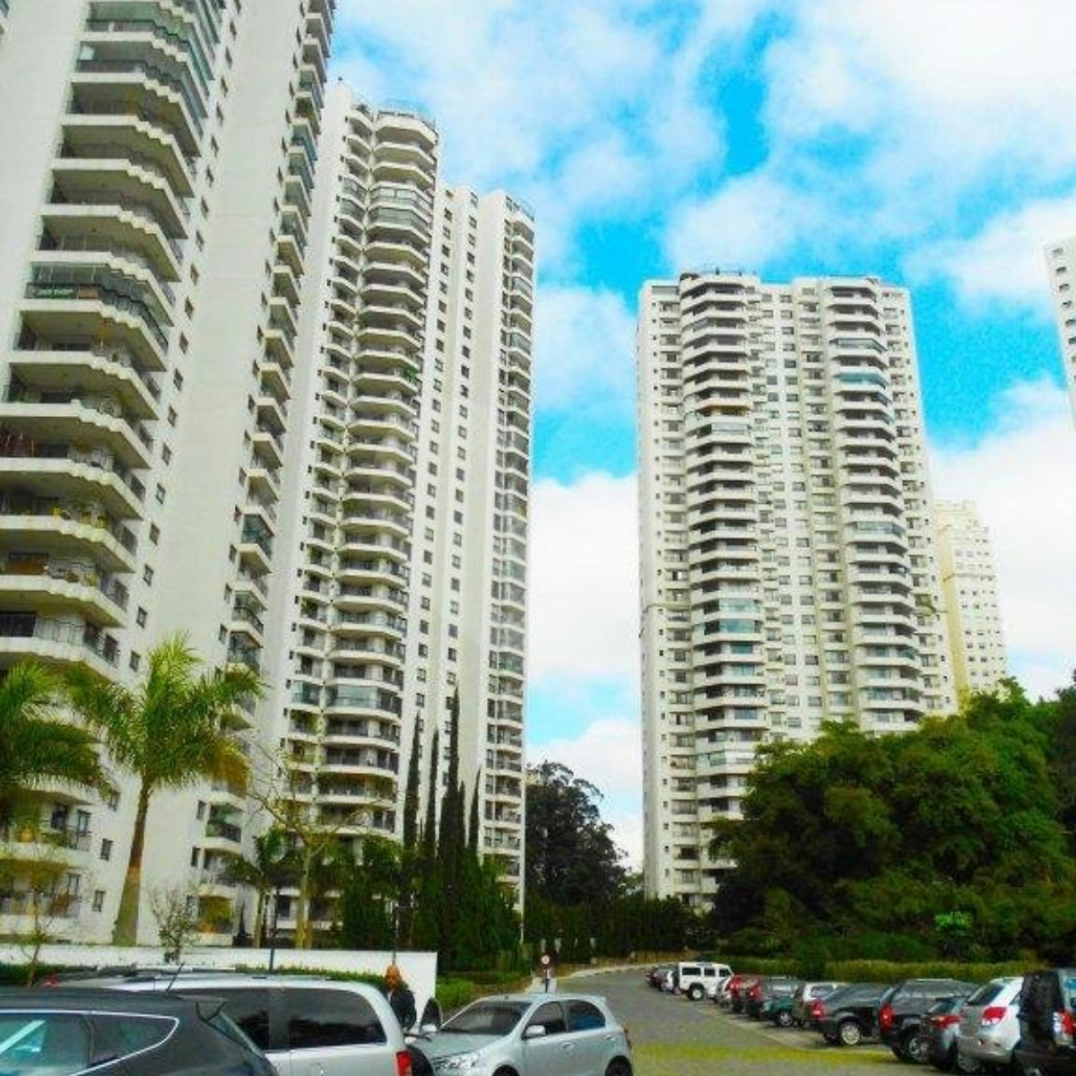 Apartamento para alugar com 4 suítes em Jardim Marajoara, São Paulo, SP
