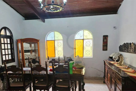 Casa Térrea à venda com 3 quartos, sendo 1 suíte, no Centro, Poá, SP